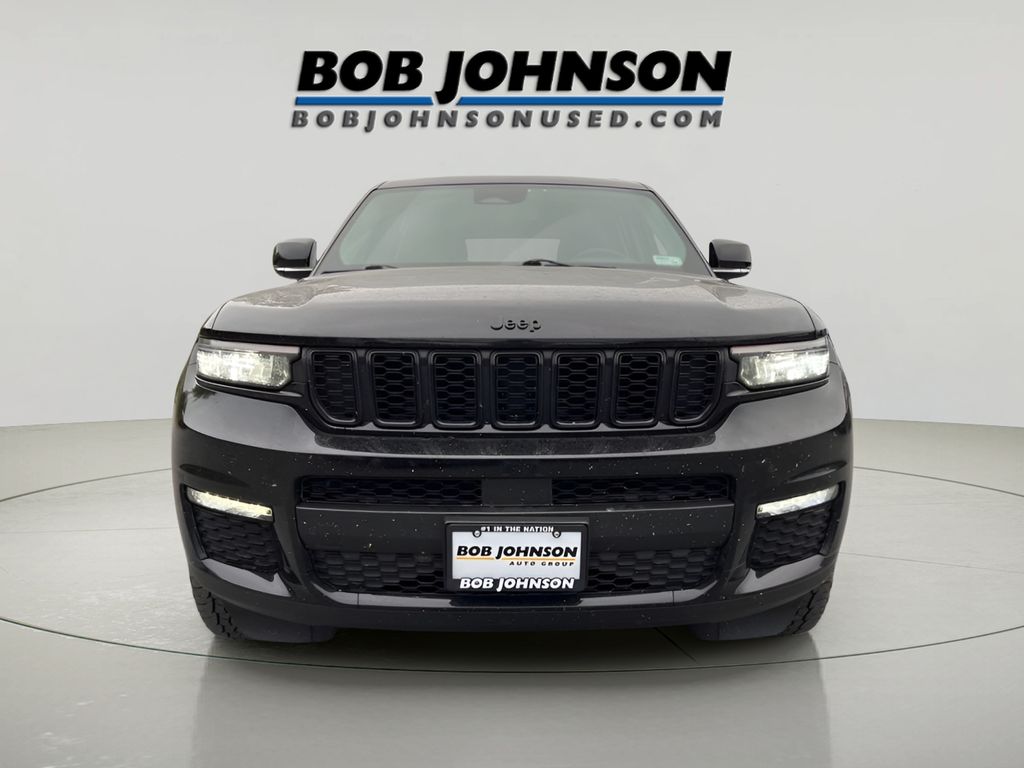 2022 Jeep Grand Cherokee Limited Black photo 2