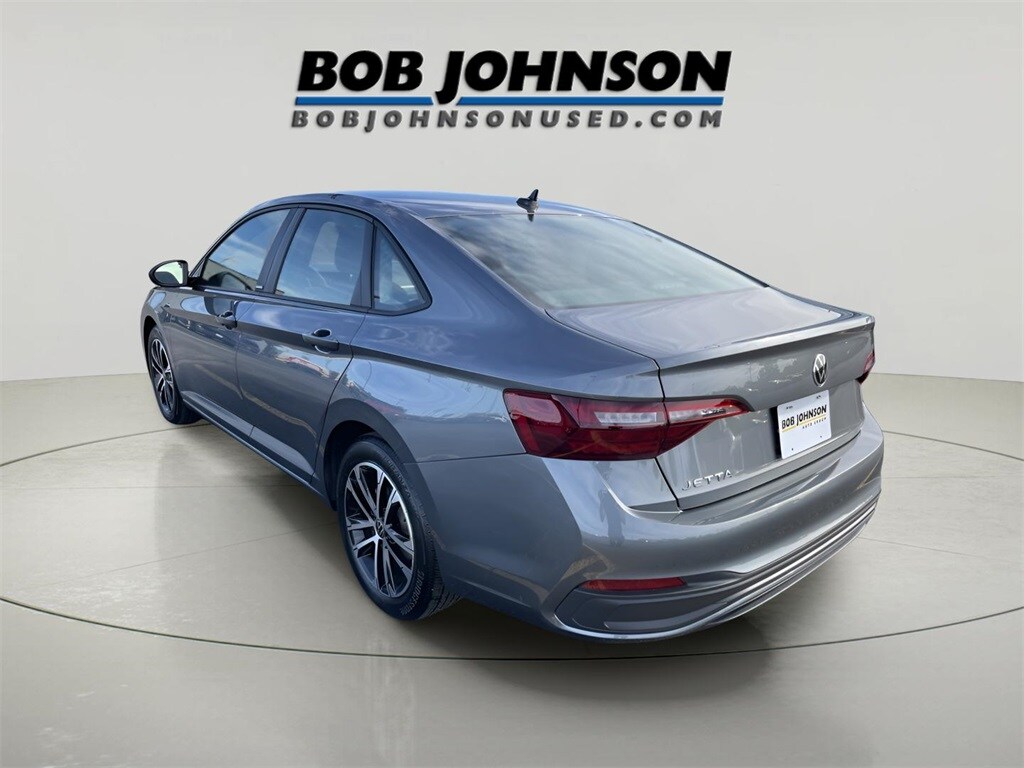2024 Volkswagen Jetta 1.5T Sport photo 4