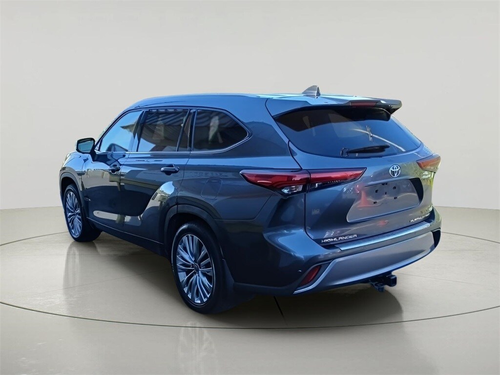 Used 2023 Toyota Highlander Platinum SUV