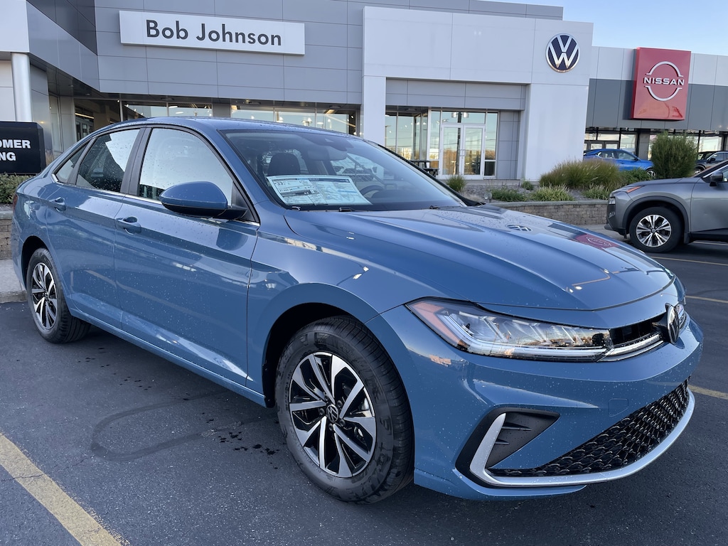 New 2025 Volkswagen Jetta S S Auto