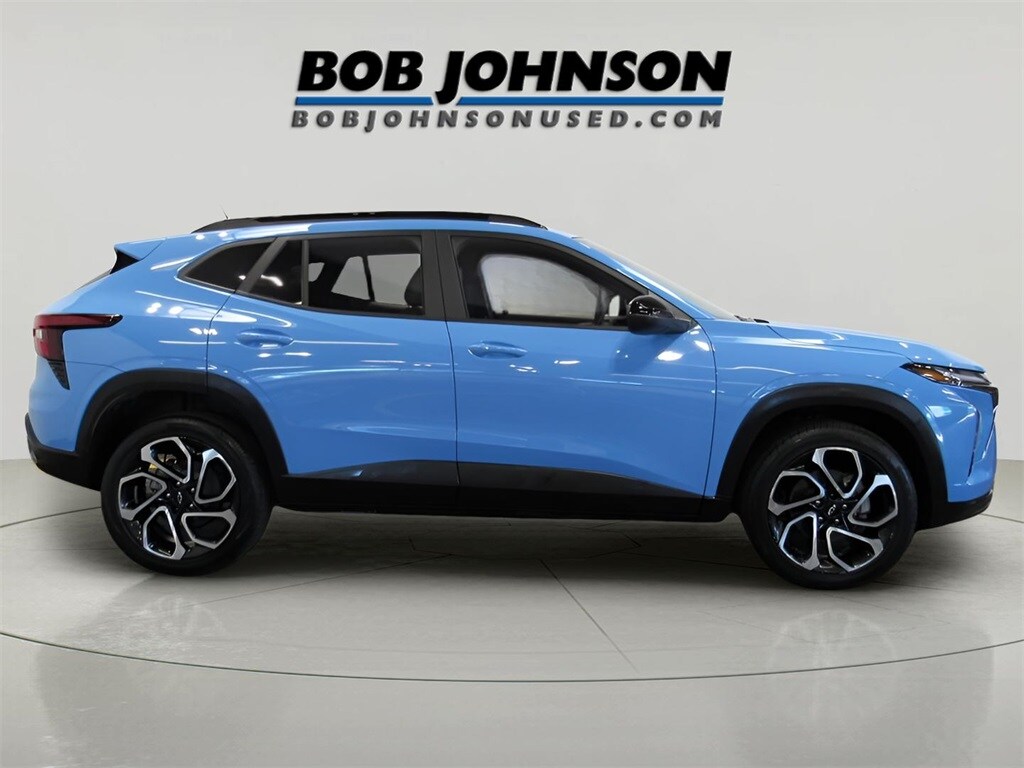 2024 Chevrolet Trax photo 3