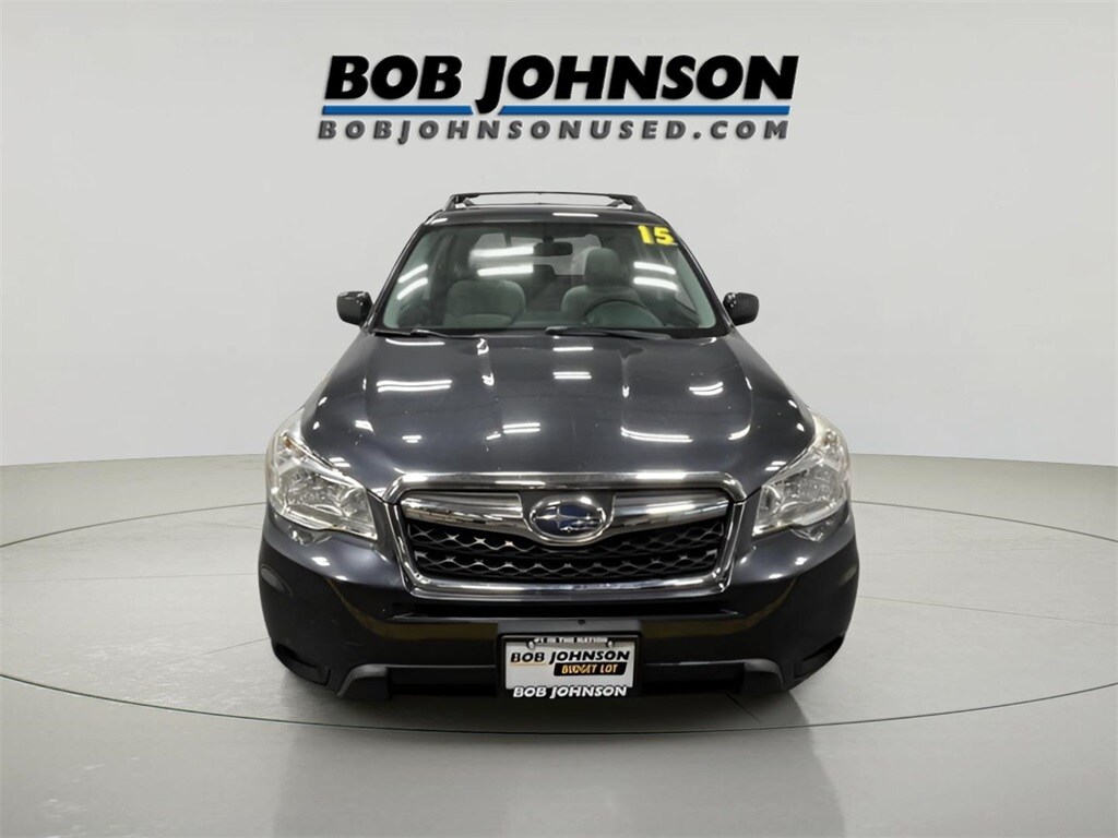 2015 Subaru Forester 2.5i Premium photo 2