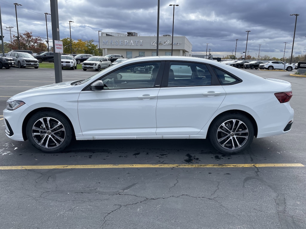 New 2025 Volkswagen Jetta Sport Sport Auto