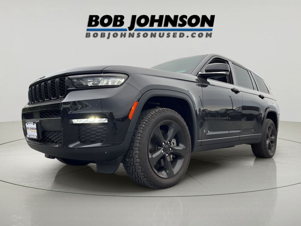 2022 Jeep Grand Cherokee Limited Black photo 3