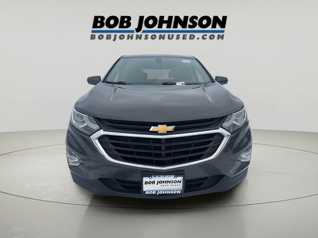 2018 Chevrolet Equinox LT photo 2