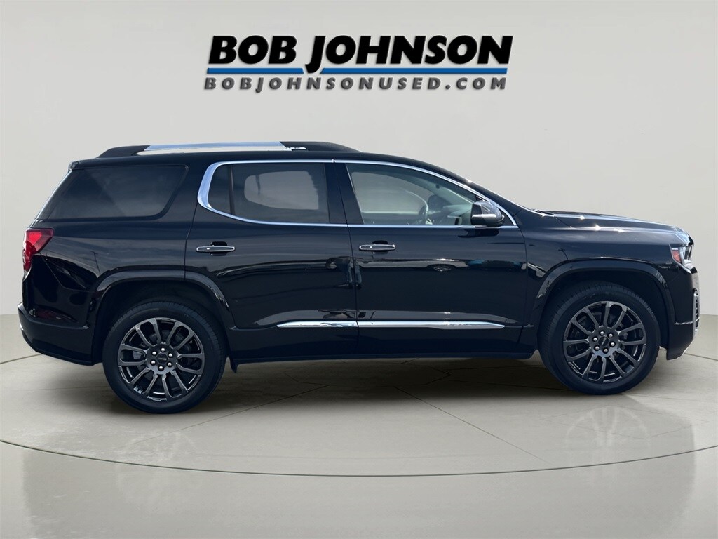 2023 Gmc Acadia Denali photo 2
