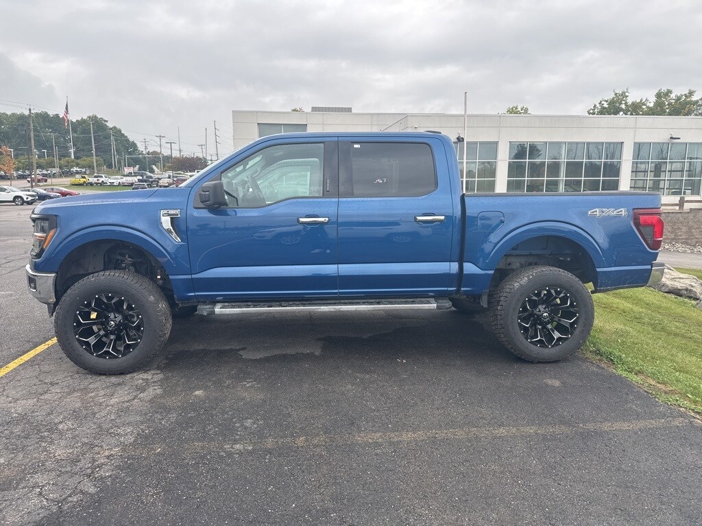 2024 Ford F-150 XLT photo 3