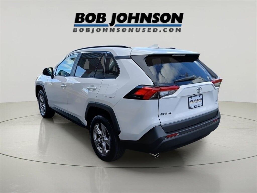 Used 2022 Toyota RAV4 XLE SUV