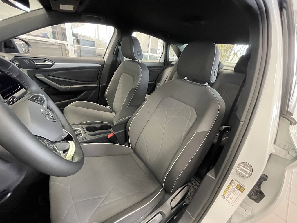 New 2025 Volkswagen Jetta Sport Sport Auto