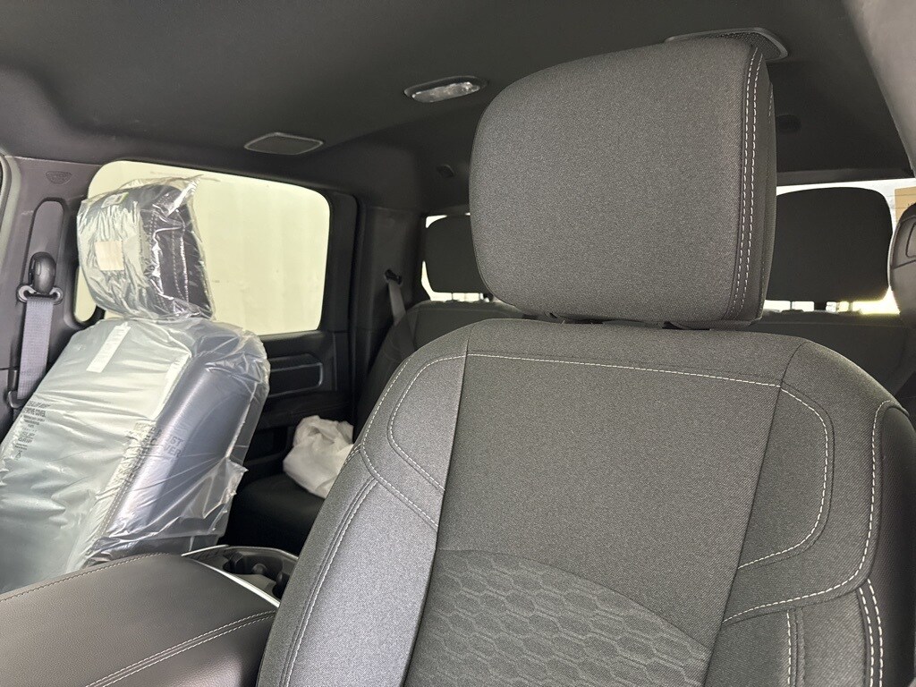 2025 Ram 2500 Big Horn photo 2