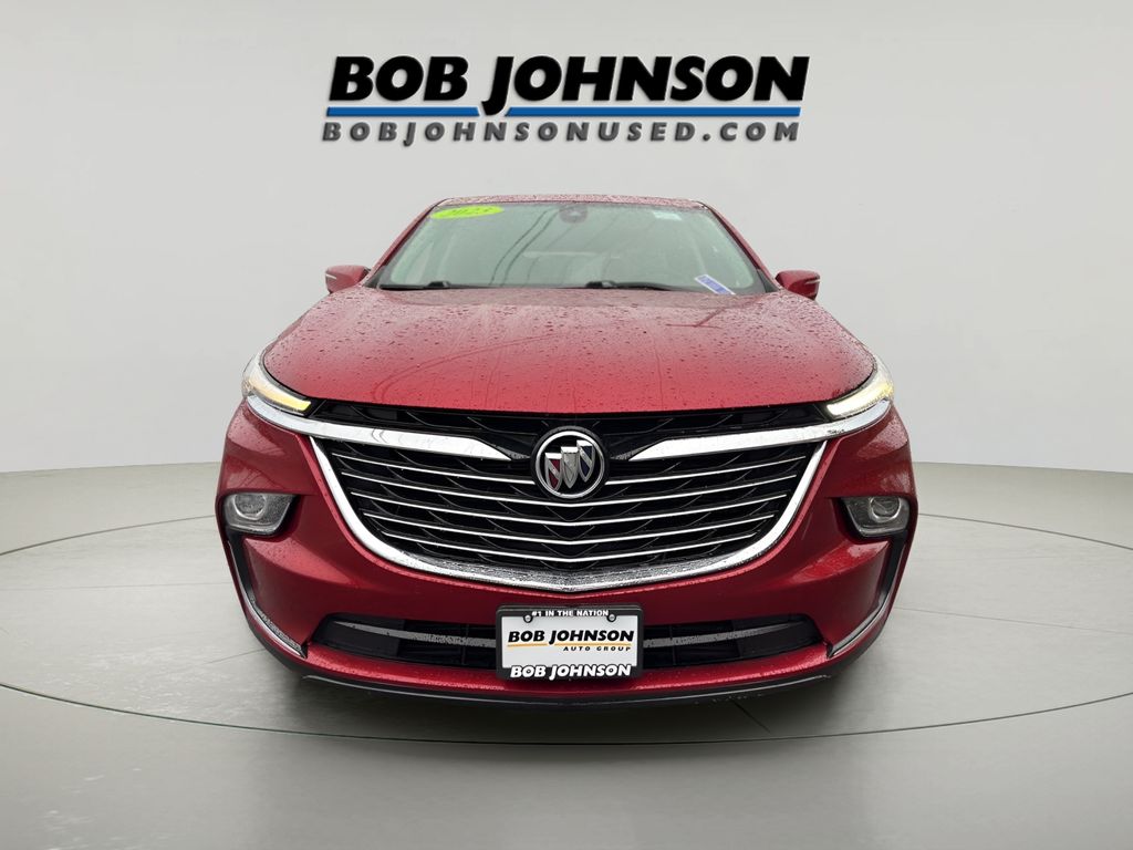 2023 Buick Enclave Essence photo 2