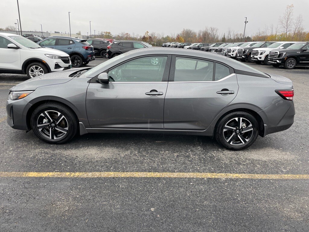 2025 Nissan Sentra SV photo 3