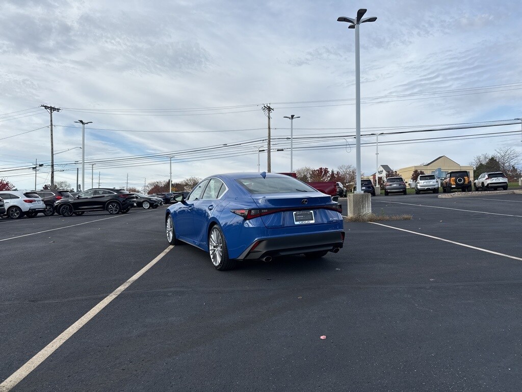 Used 2022 Lexus IS 300 Sedan