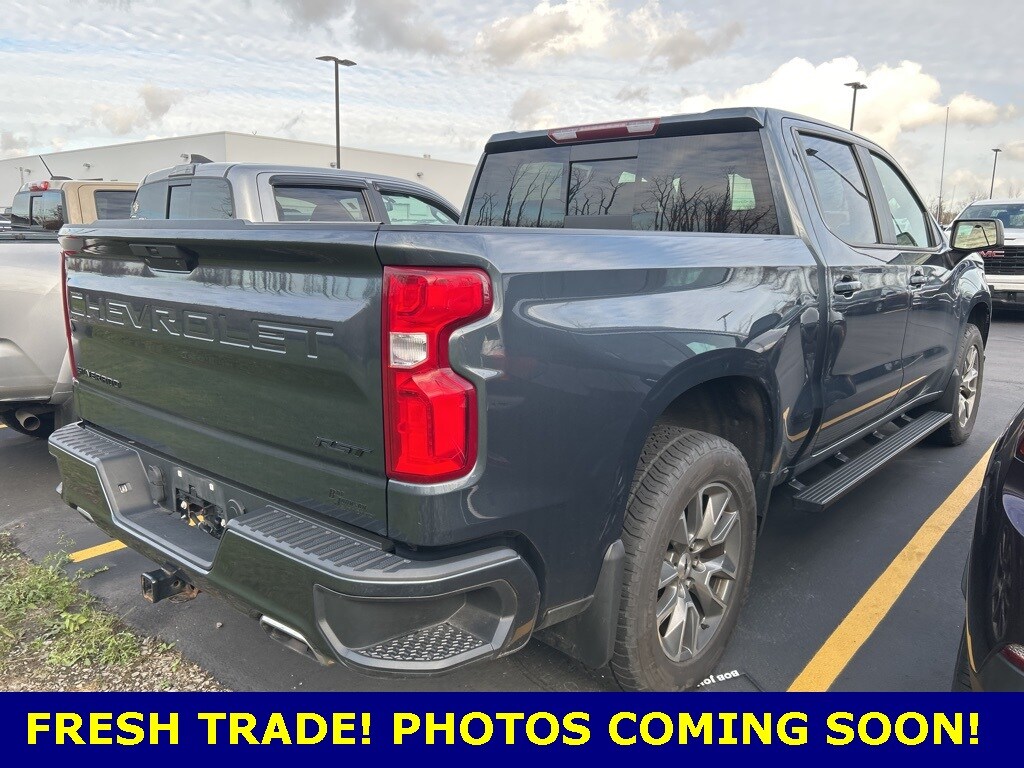 2021 Chevrolet Silverado 1500 RST photo 2