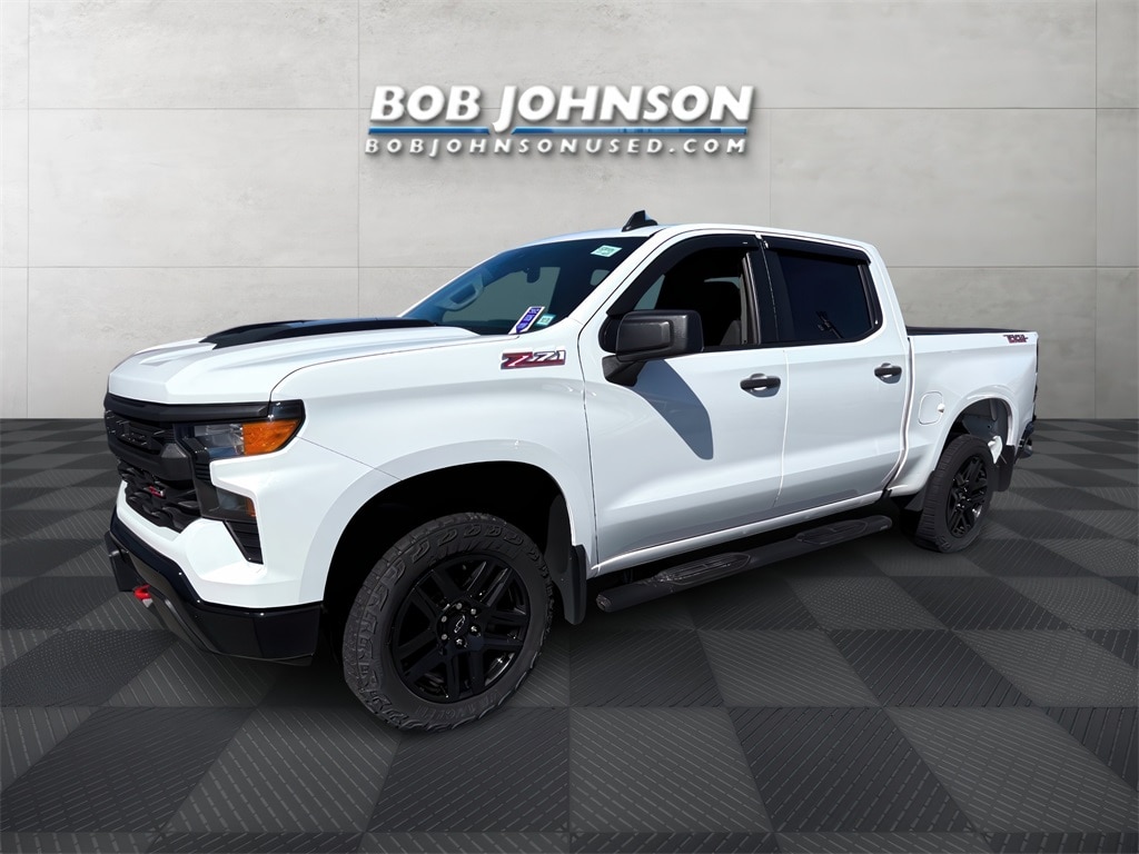 Used 2023 Chevrolet Silverado 1500 Custom with VIN 3GCPDCEK7PG130698 for sale in Rochester, NY