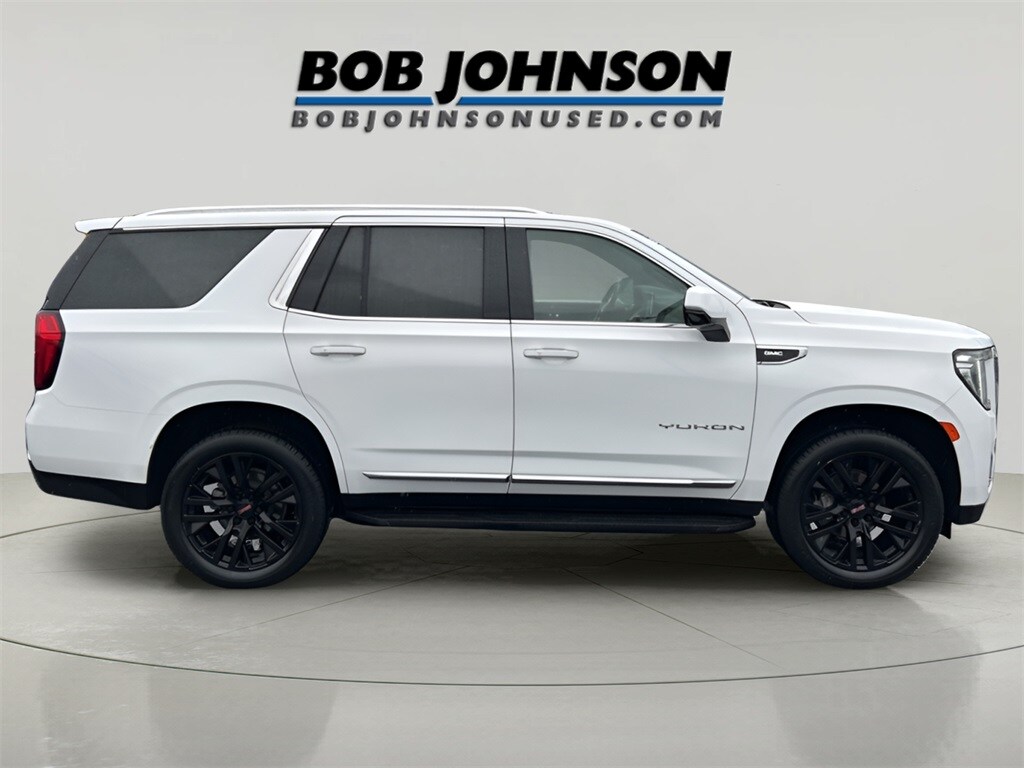 2022 Gmc Yukon SLT photo 2