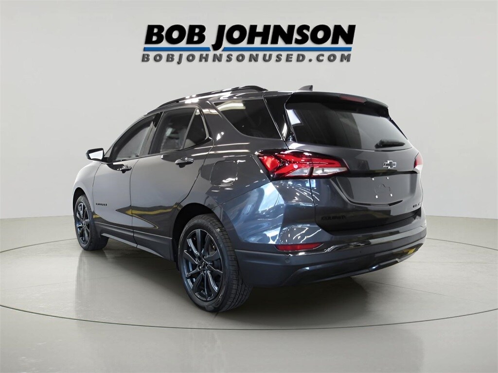 2022 Chevrolet Equinox RS photo 2
