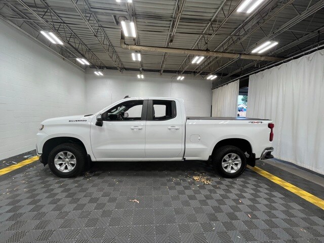 2021 Chevrolet Silverado 1500 LT photo 4