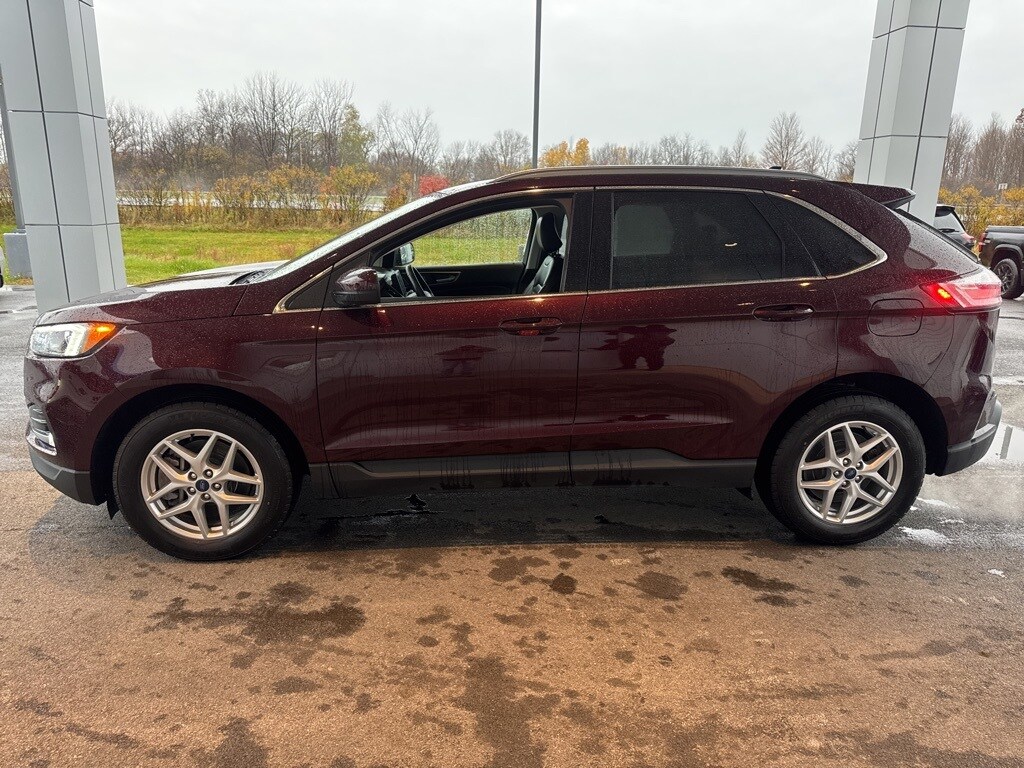 Used 2024 Ford Edge SEL SUV