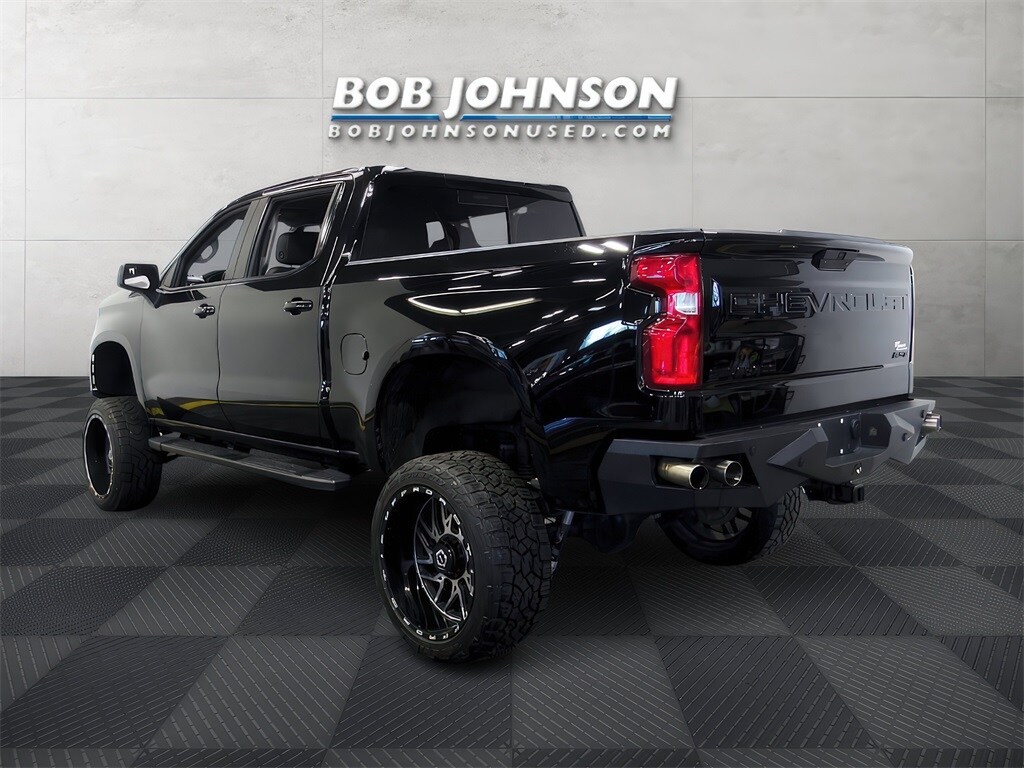 Used 2021 Chevrolet Silverado 1500 RST with VIN 3GCUYEED6MG121765 for sale in Rochester, NY