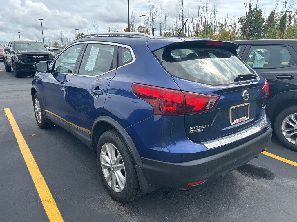 2018 Nissan Rogue Sport SV photo 4