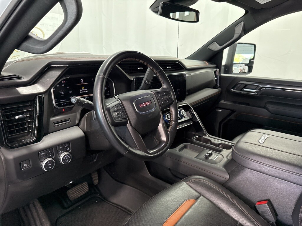 2024 Gmc Sierra HD AT4 photo 3