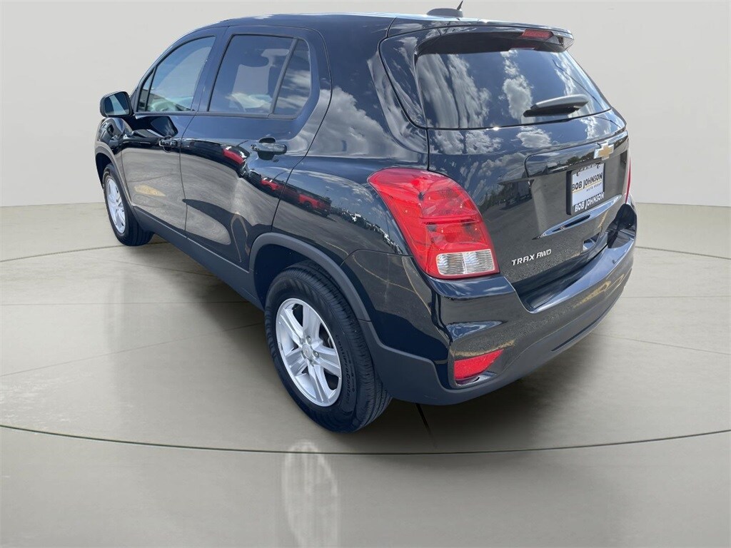 2022 Chevrolet Trax LS photo 4