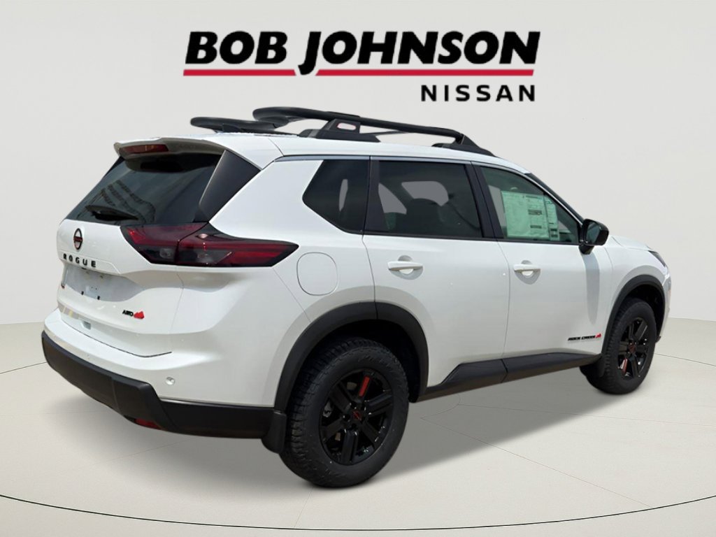 2026 Nissan Rogue SV photo 2