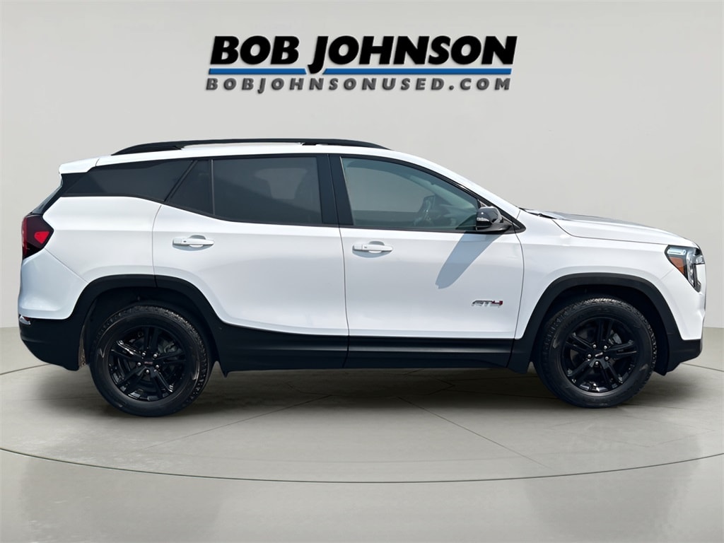 2022 Gmc Terrain AT4 photo 2