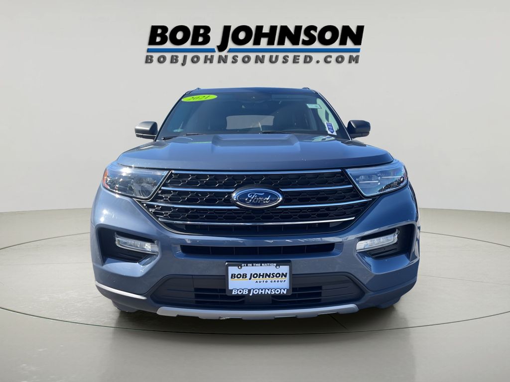 2021 Ford Explorer XLT photo 2