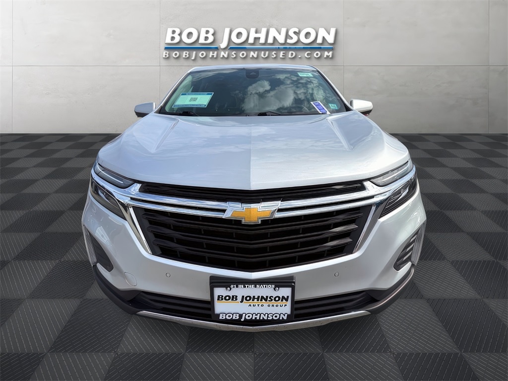 Used 2022 Chevrolet Equinox LT with VIN 3GNAXKEV8NL223338 for sale in Rochester, NY