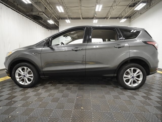 2017 Ford Escape SE photo 4