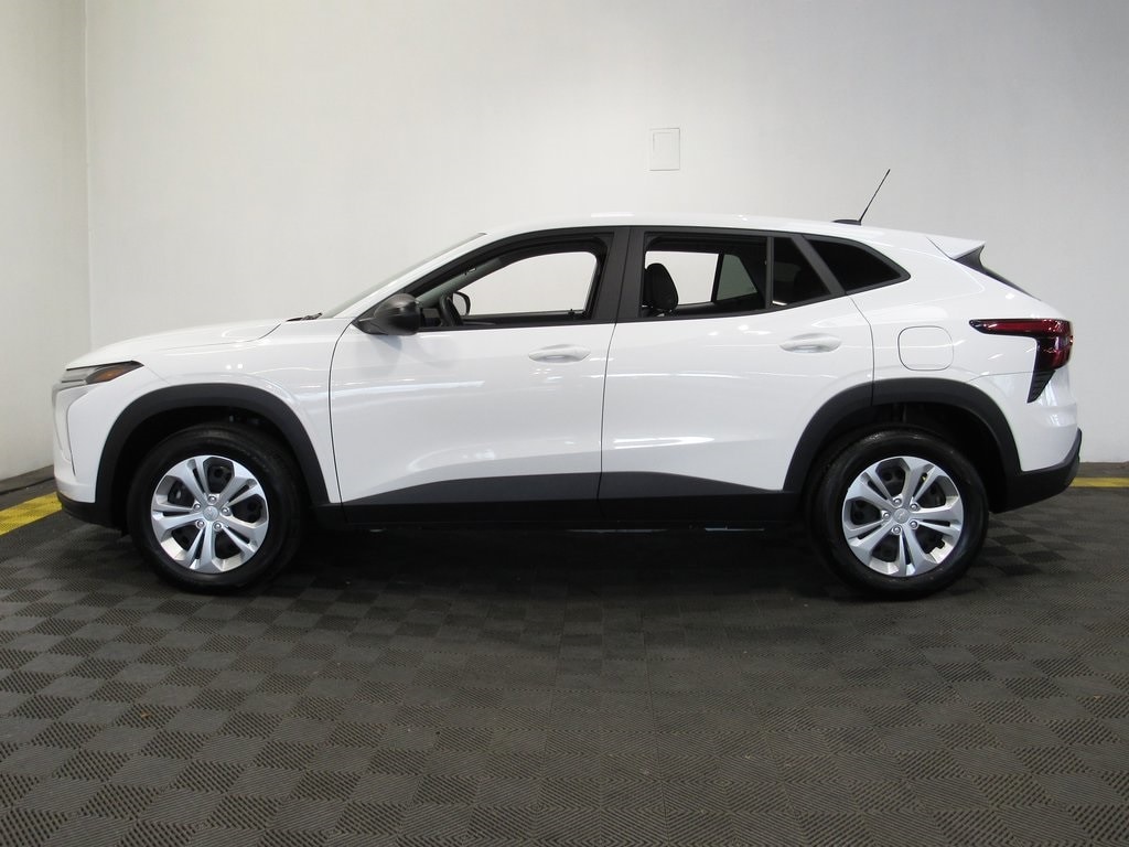 Used 2024 Chevrolet Trax LS SUV