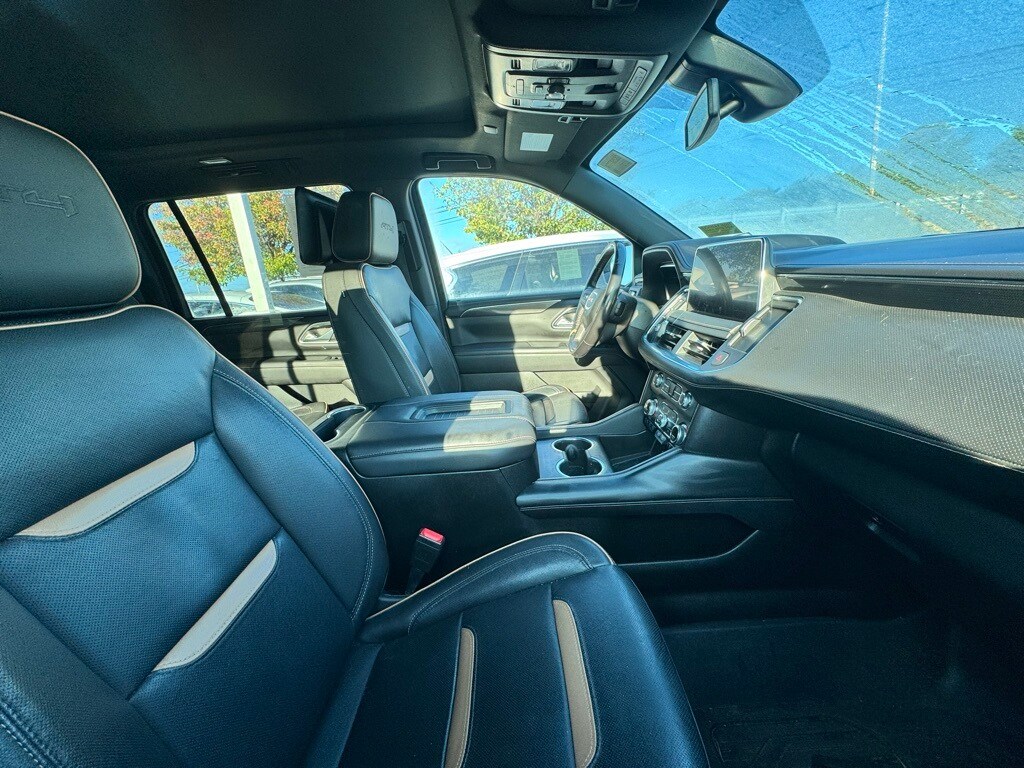 2022 Gmc Yukon XL AT4 photo 4
