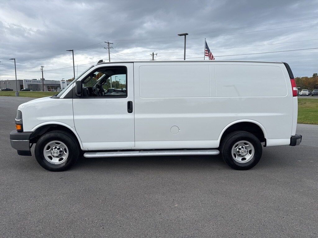 2023 Chevrolet Express 2500 Work Van Cargo photo 4