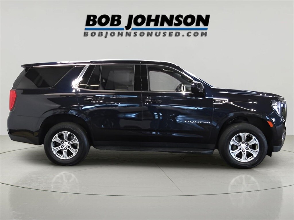 2022 Gmc Yukon SLE photo 3