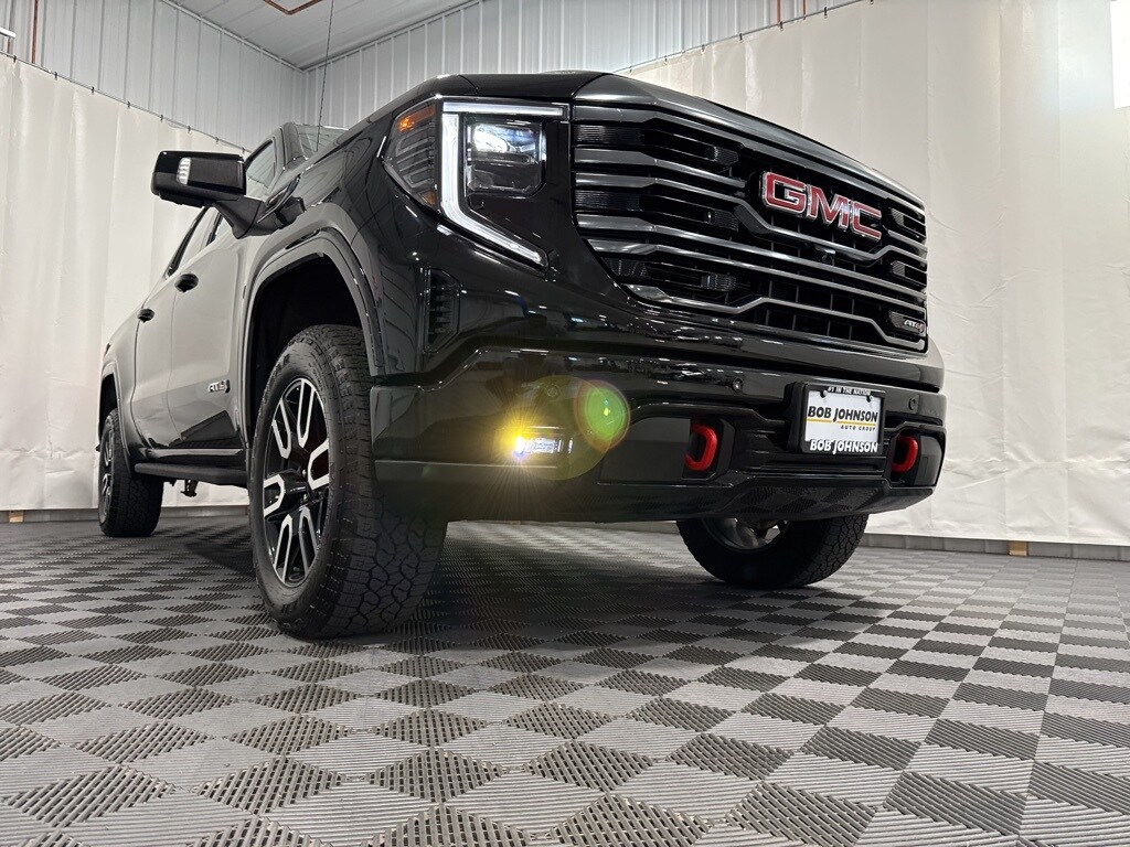 2024 Gmc Sierra 1500 AT4 photo 3