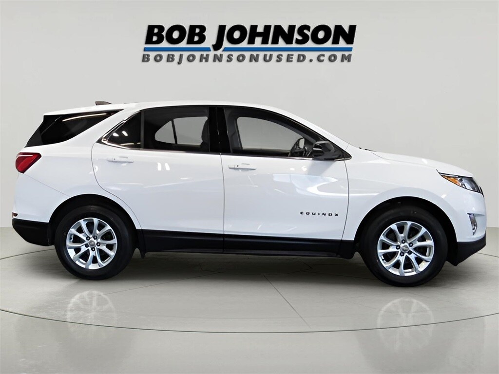 2019 Chevrolet Equinox LT photo 3