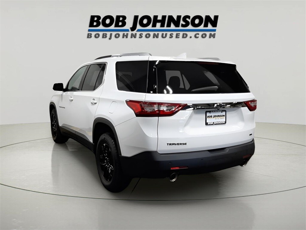 2018 Chevrolet Traverse Cloth 1LT photo 2