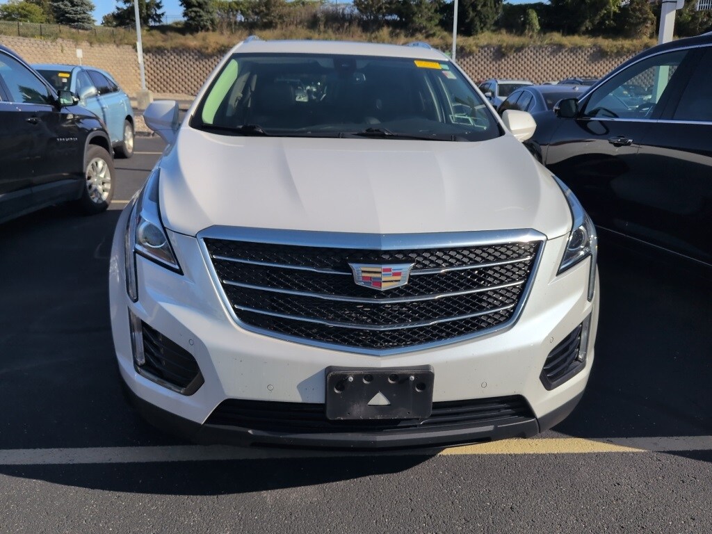 2019 Cadillac XT5 Luxury photo 3