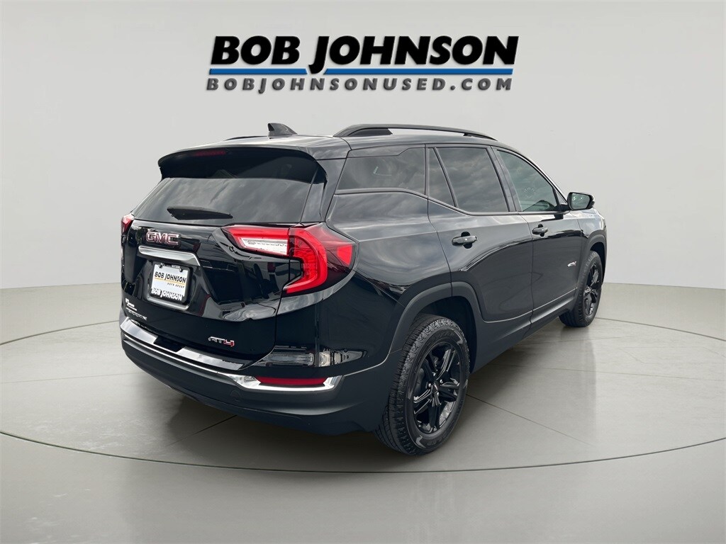 2022 Gmc Terrain AT4 photo 2