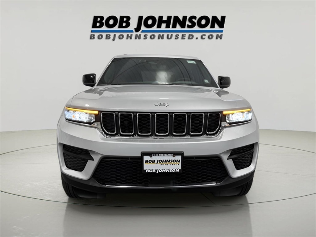 Used 2024 Jeep Grand Cherokee Laredo SUV