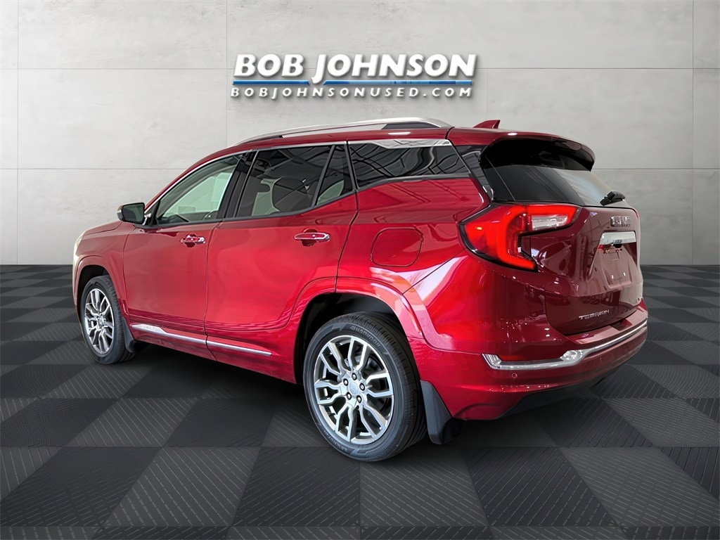 Used 2022 GMC Terrain Denali with VIN 3GKALXEV4NL186987 for sale in Rochester, NY
