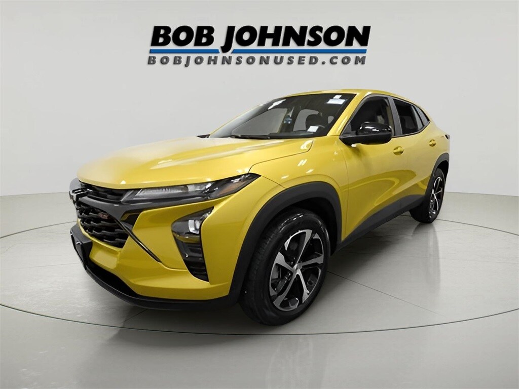 2024 Chevrolet Trax photo 2