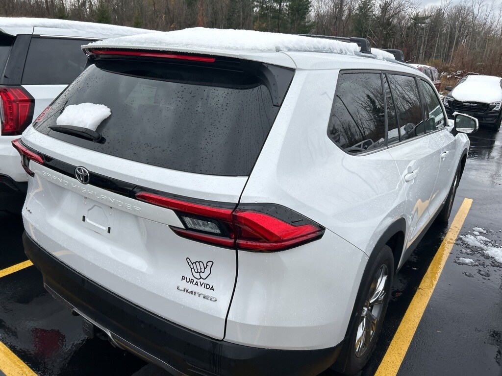 Used 2024 Toyota Grand Highlander XLE SUV