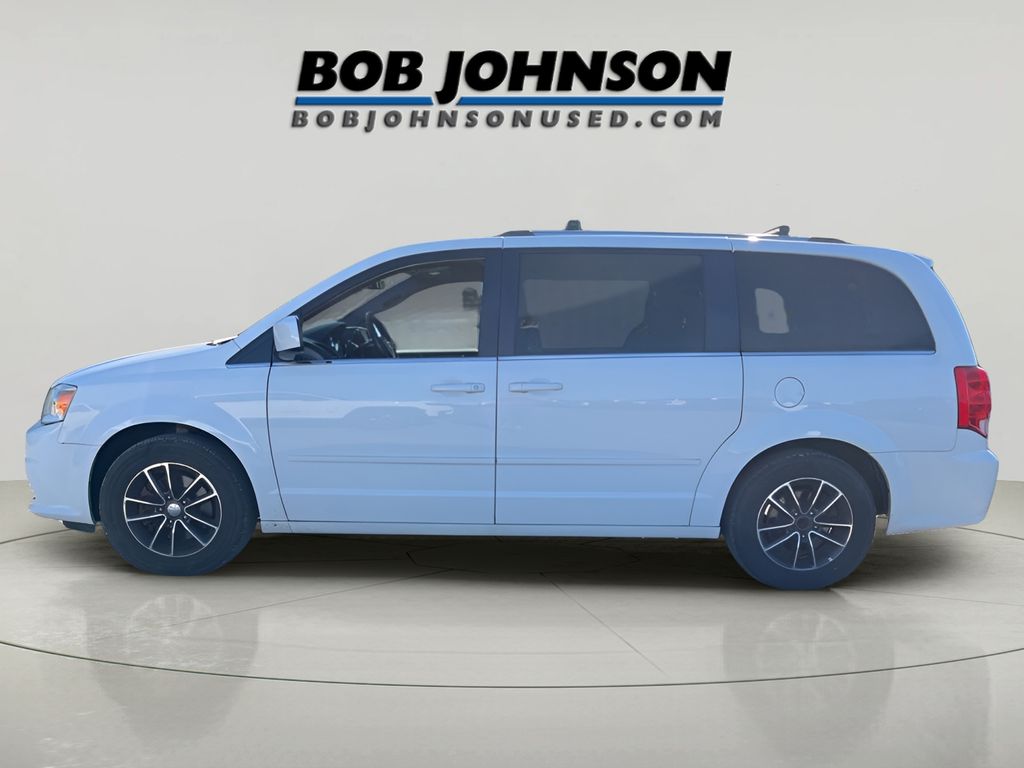 2017 Dodge Grand Caravan SXT photo 4