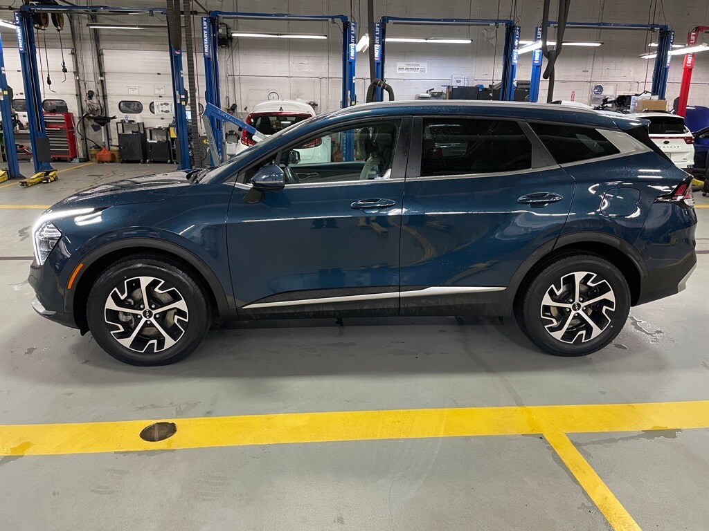 2023 Kia Sportage Hybrid EX photo 3
