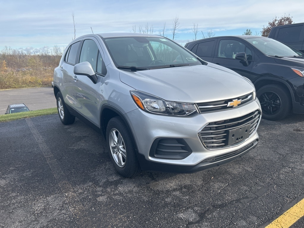 Used 2022 Chevrolet Trax LS SUV