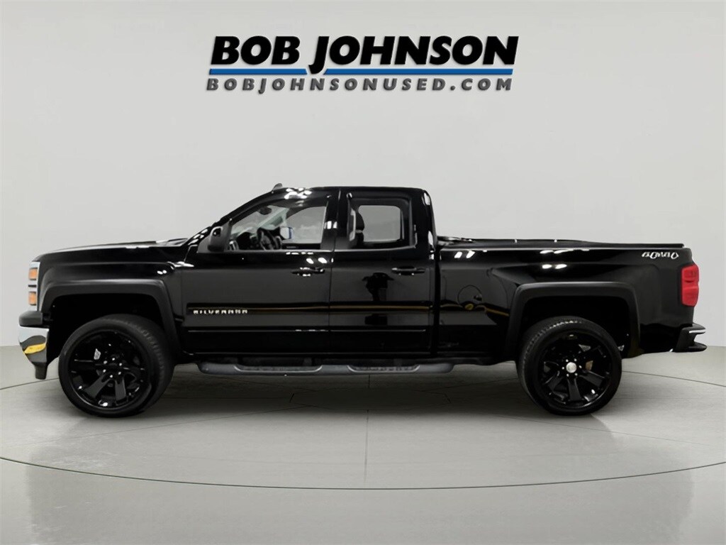 2015 Chevrolet Silverado 1500 LT photo 4