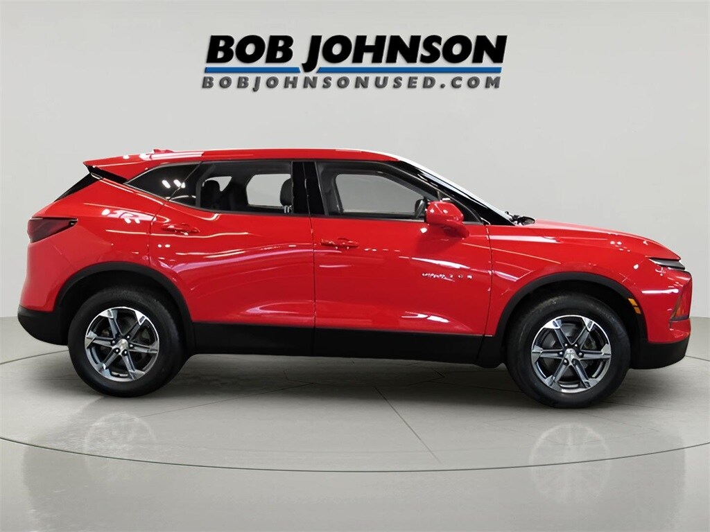 2023 Chevrolet Blazer 2LT photo 3